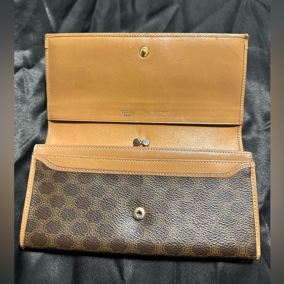 Celine Long Wallet Purse Macadamia Beige Super Clean authentic $1200.00 retail - Picture 4 of 14